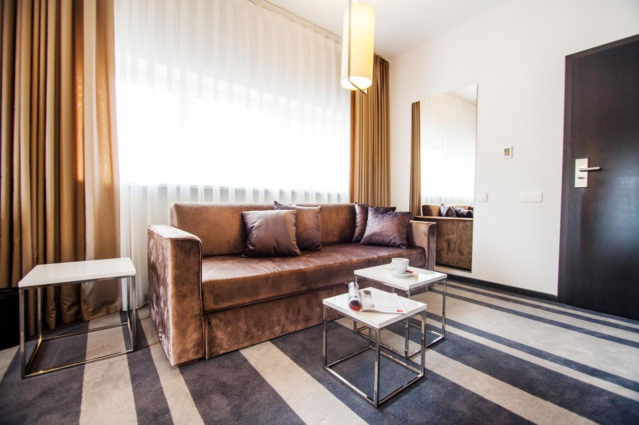 Edels Hotel Chelm Ngoại thất bức ảnh
