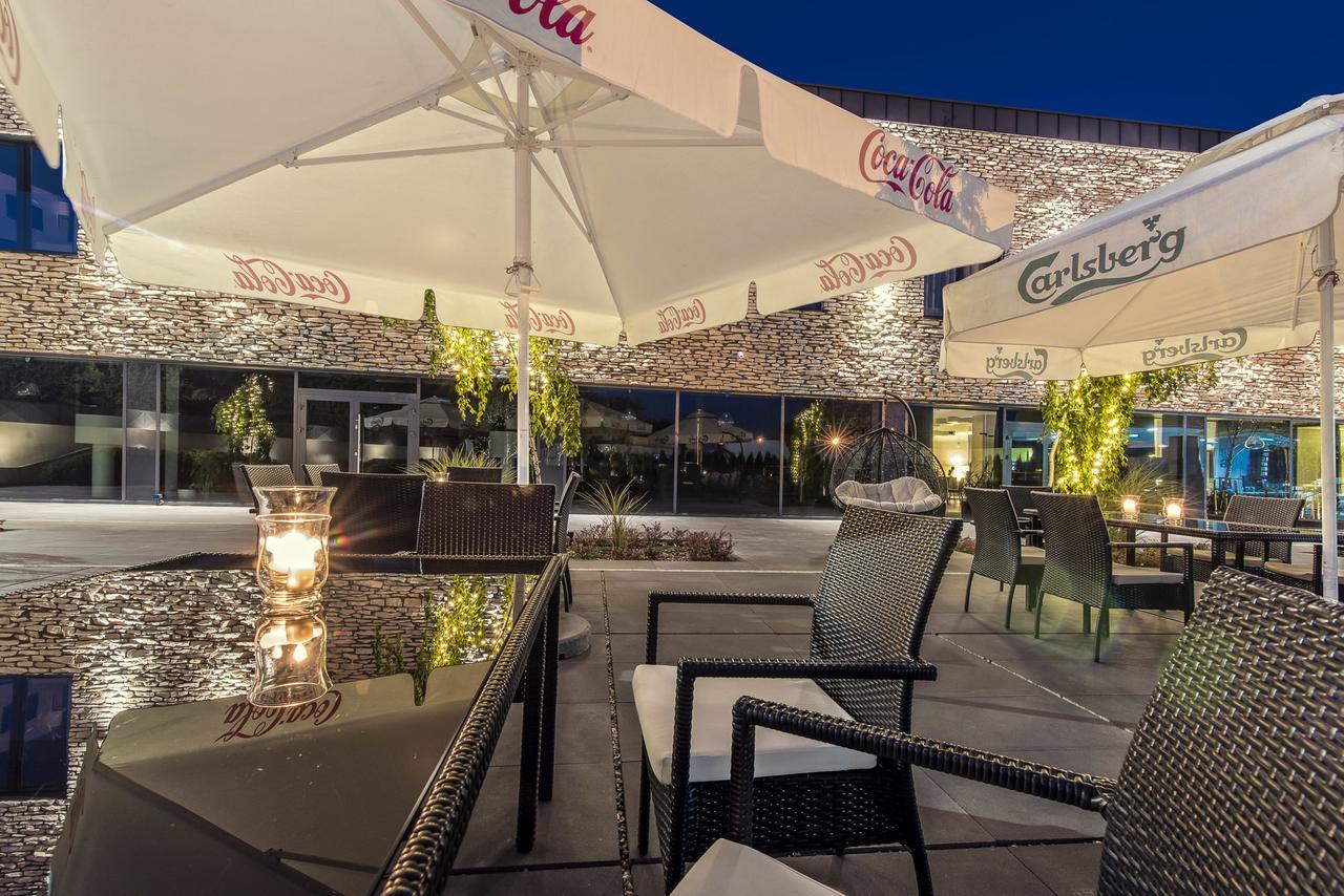 Edels Hotel Chelm Ngoại thất bức ảnh